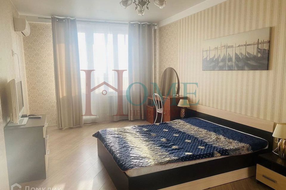Сдаётся 1-комнатная квартира, 42 м²