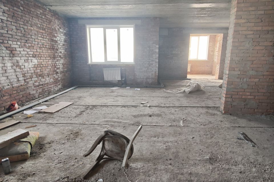 Продаётся 3-комнатная квартира, 119.3 м²