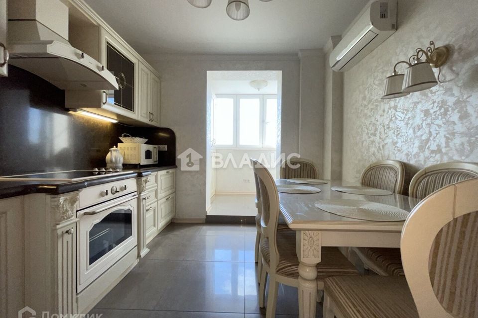 Продаётся 2-комнатная квартира, 57 м²