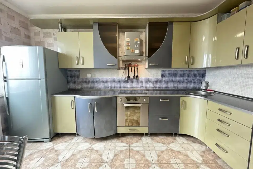 Продаётся 3-комнатная квартира, 94.4 м²