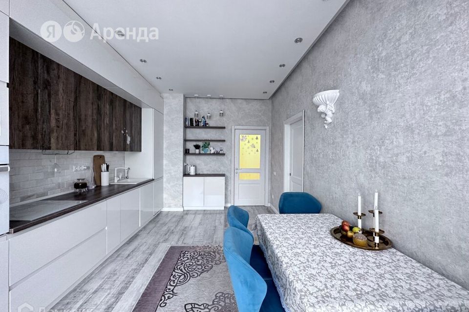 Сдаётся 2-комнатная квартира, 65 м²