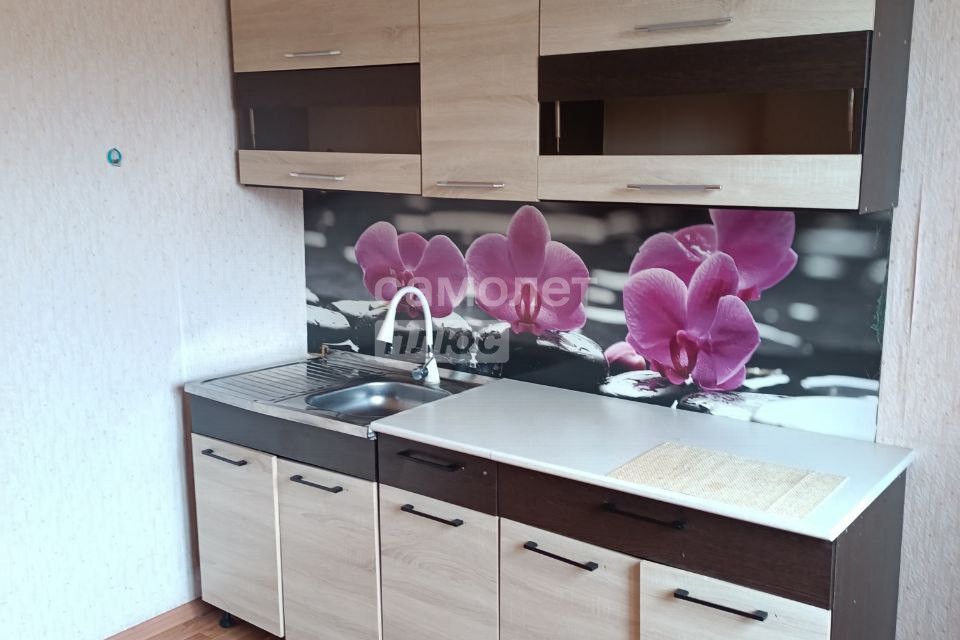 Продаётся 2-комнатная квартира, 56.7 м²