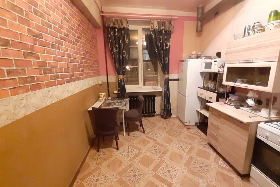 Продаётся 1-комнатная квартира, 40.4 м²