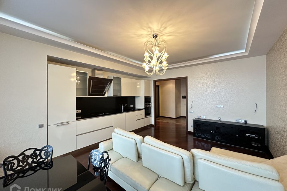Продаётся 2-комнатная квартира, 88 м²