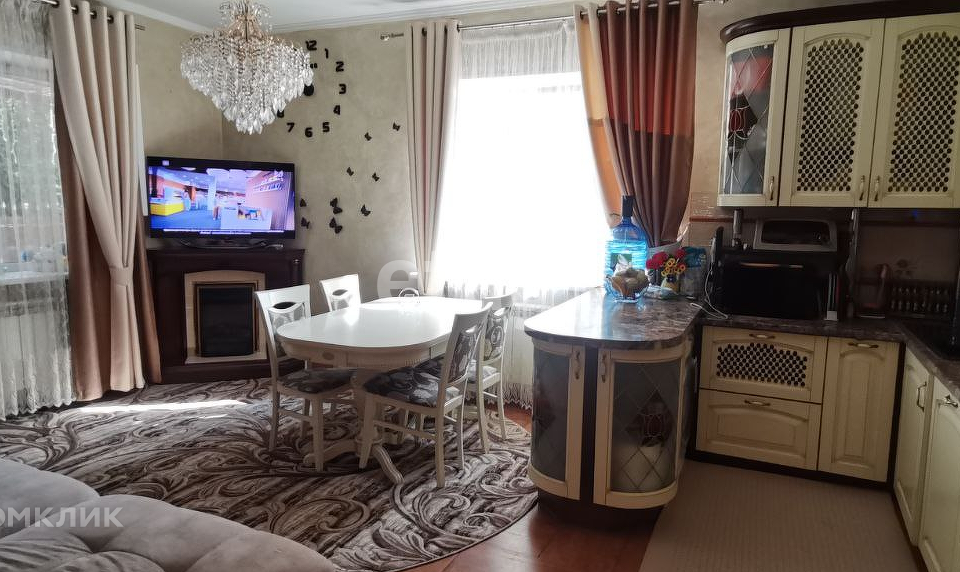 Продаётся 5-комнатная квартира, 111.7 м²