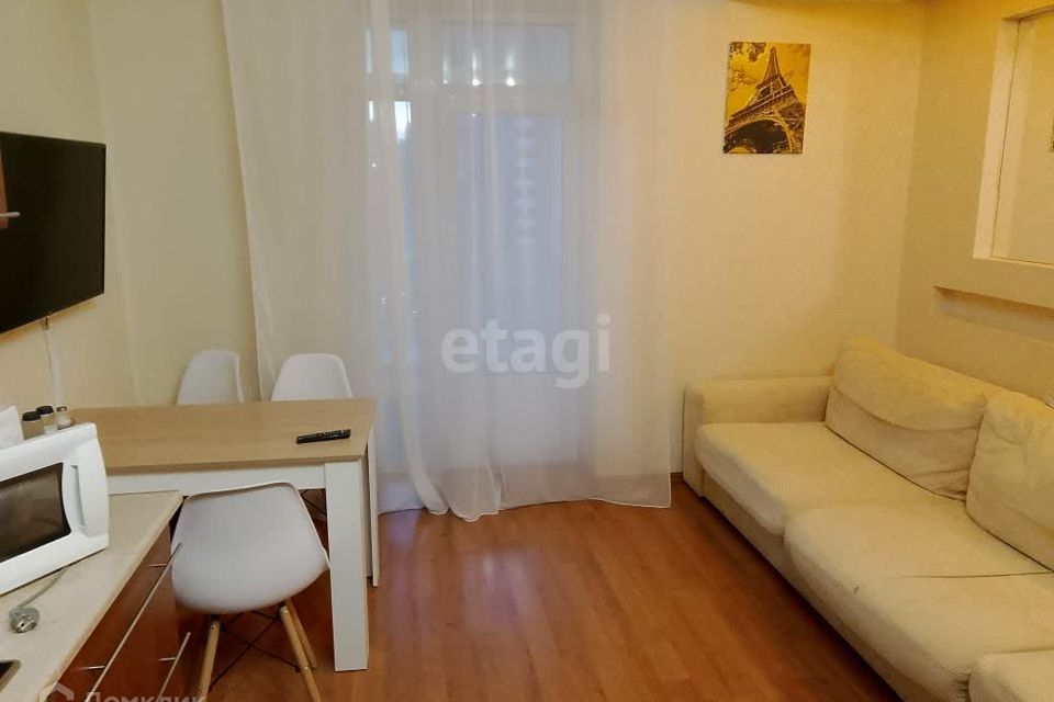 Продаётся 1-комнатная квартира, 59.9 м²