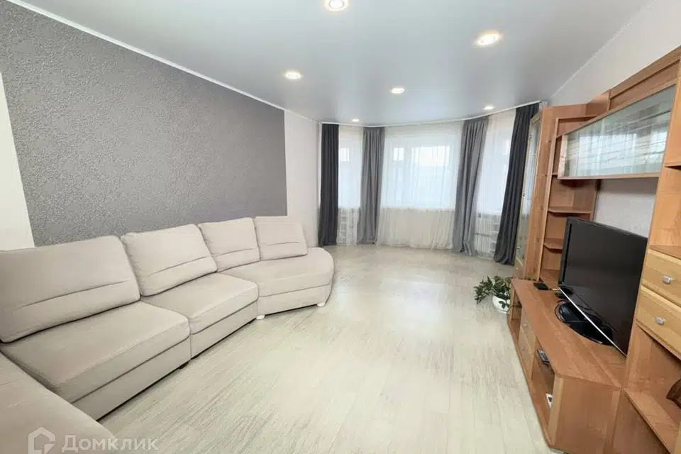 Продаётся 3-комнатная квартира, 102.6 м²