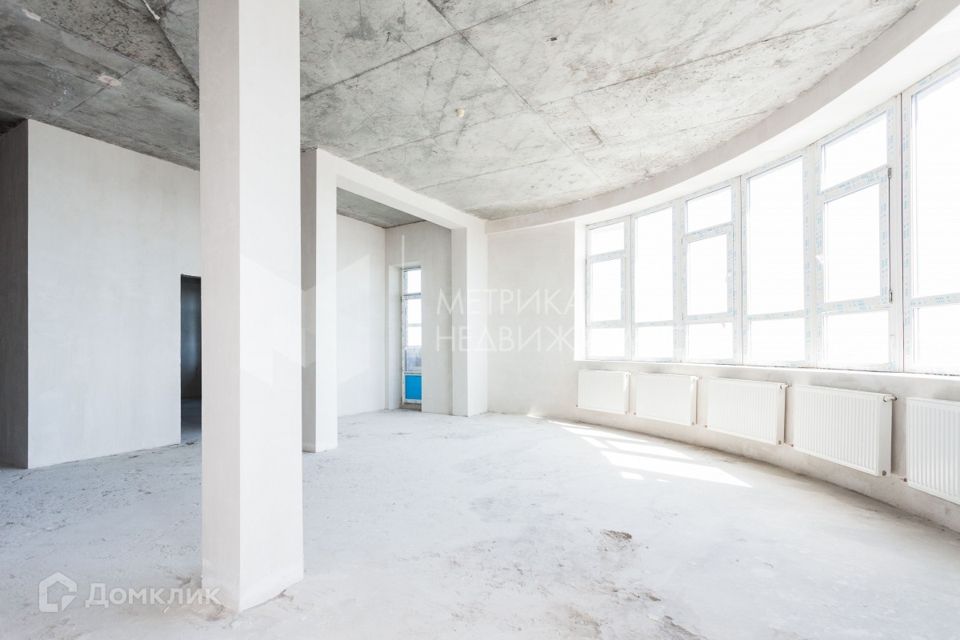 Продаётся 3-комнатная квартира, 122.6 м²