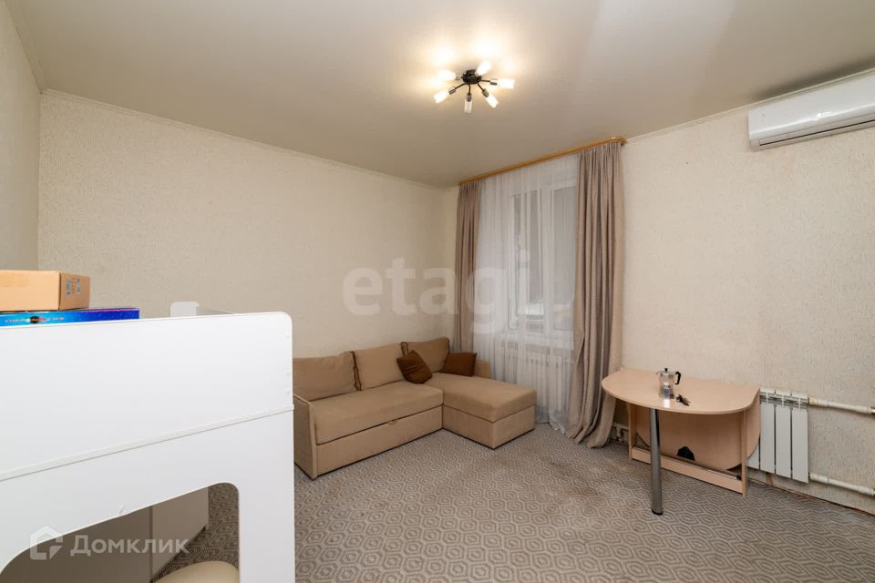 Продаётся комната в 3-комн. квартире, 17 м²