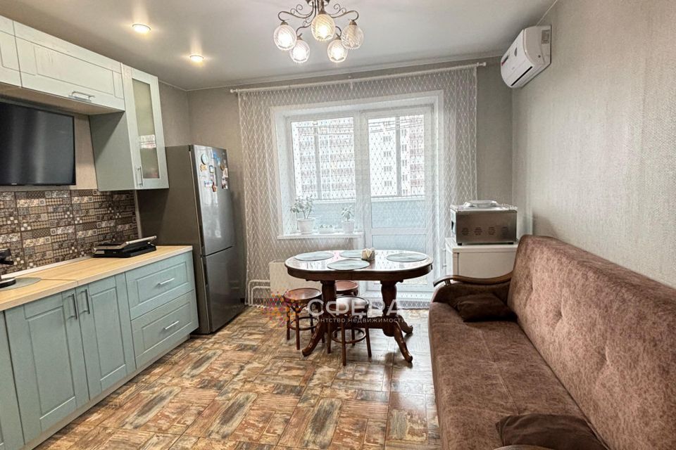 Продаётся 3-комнатная квартира, 72.6 м²