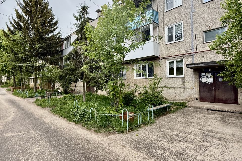 Продаётся 4-комнатная квартира, 56.7 м²