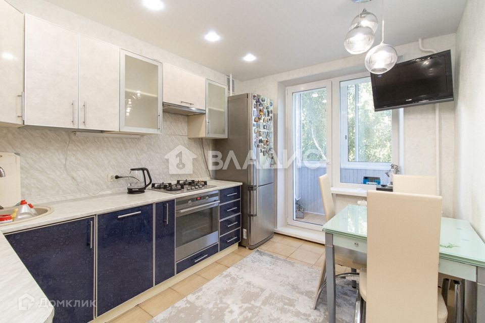 Продаётся 3-комнатная квартира, 65.5 м²