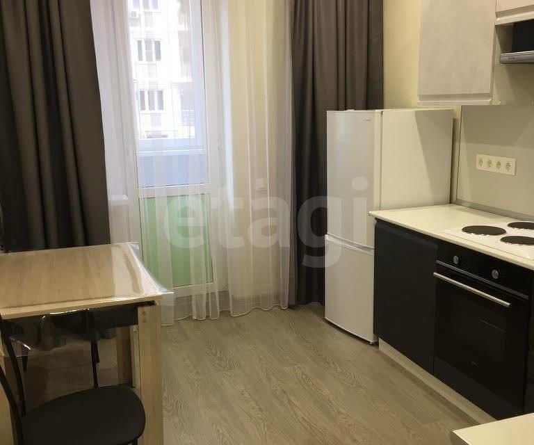 Продаётся 1-комнатная квартира, 38 м²