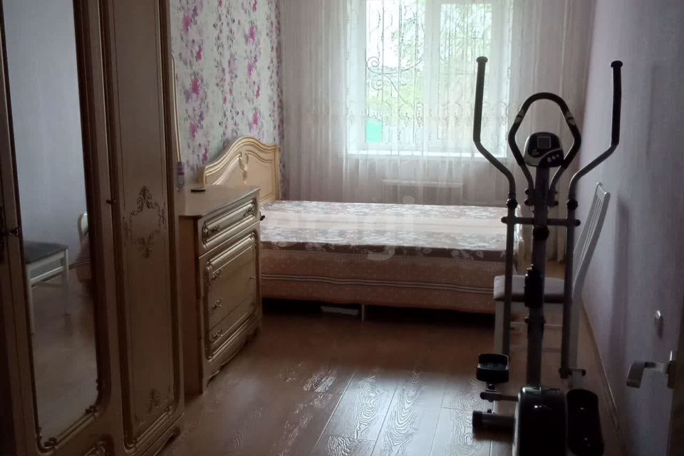 Продаётся 3-комнатная квартира, 56.8 м²