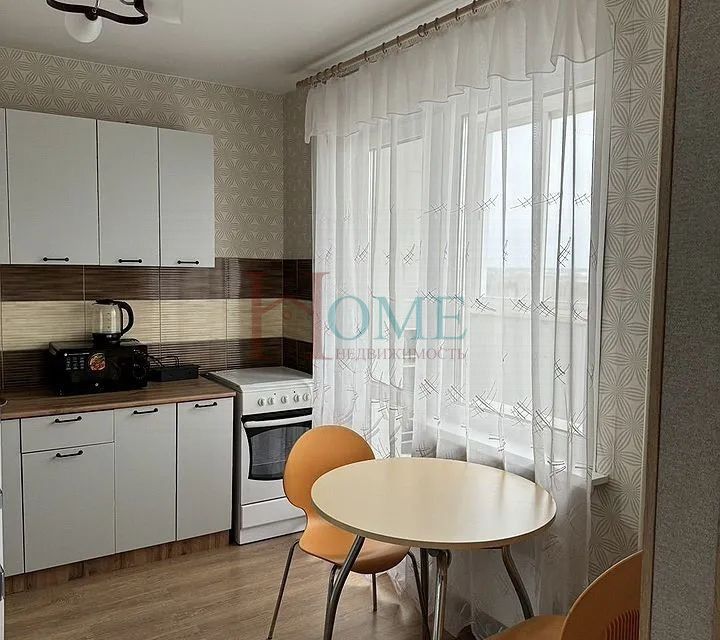Сдаётся 1-комнатная квартира, 38 м²