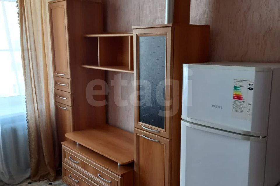Продаётся комната в 1-комн. квартире, 12.9 м²