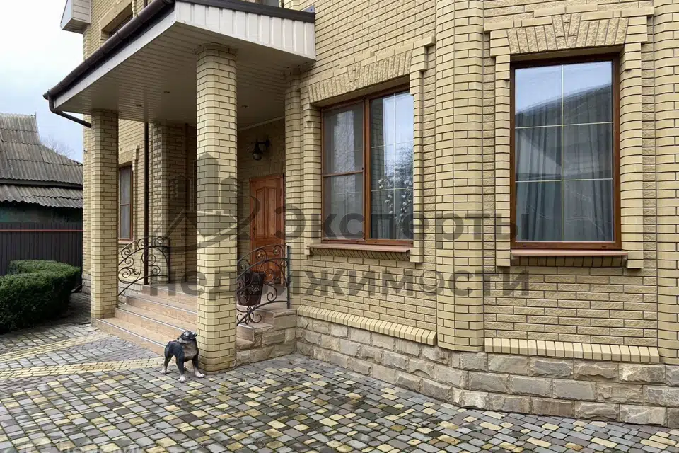 Продаётся 2-этажный дом, 203.5 м²