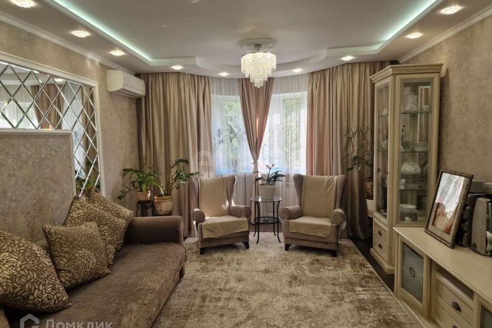 Продаётся 3-комнатная квартира, 100 м²