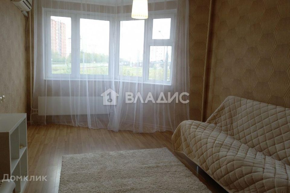 Продаётся 1-комнатная квартира, 43 м²