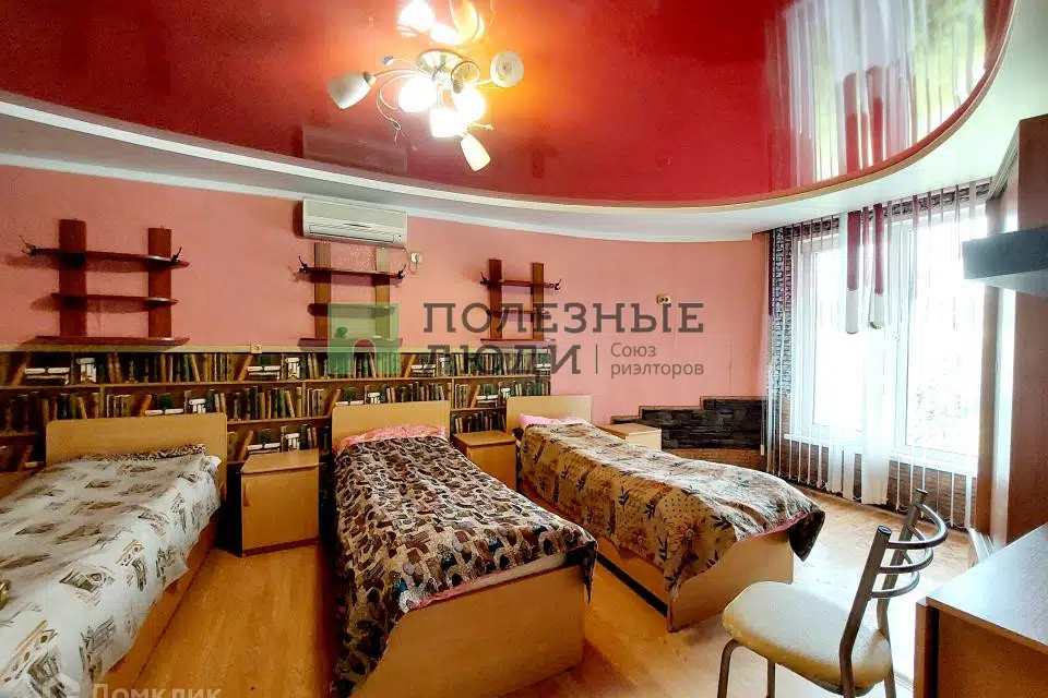 Продаётся 2-этажный дом, 600 м²