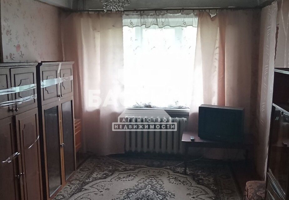 Продаётся 3-комнатная квартира, 52.1 м²