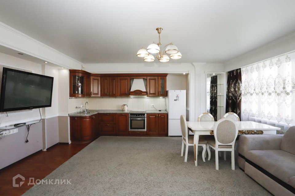 Продаётся 3-комнатная квартира, 86.3 м²
