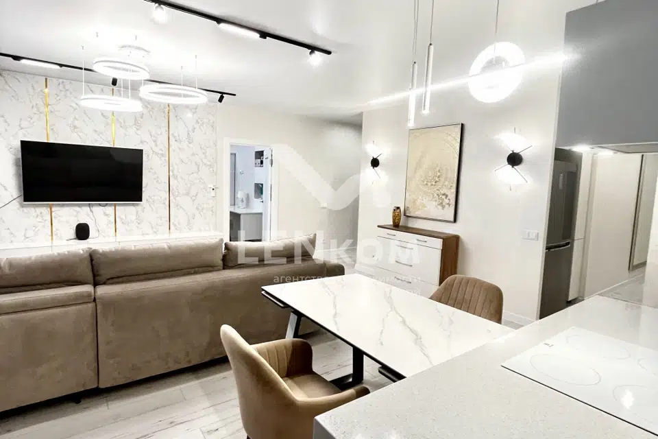 Продаётся 4-комнатная квартира, 106 м²
