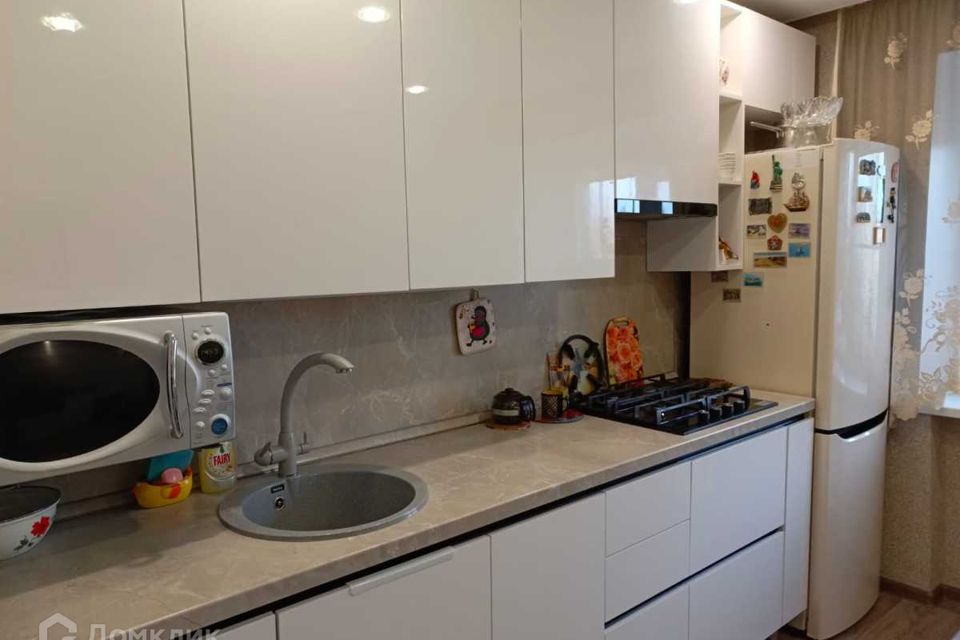 Продаётся 3-комнатная квартира, 55.5 м²
