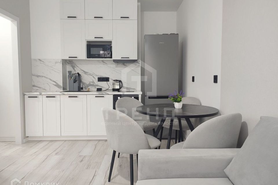 Продаётся 1-комнатная квартира, 37.7 м²