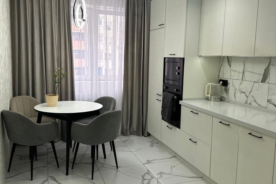 Продаётся 3-комнатная квартира, 71 м²