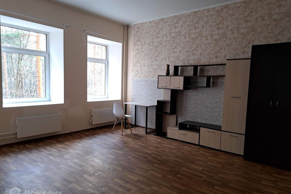 Продаётся 4-комнатная квартира, 145.7 м²