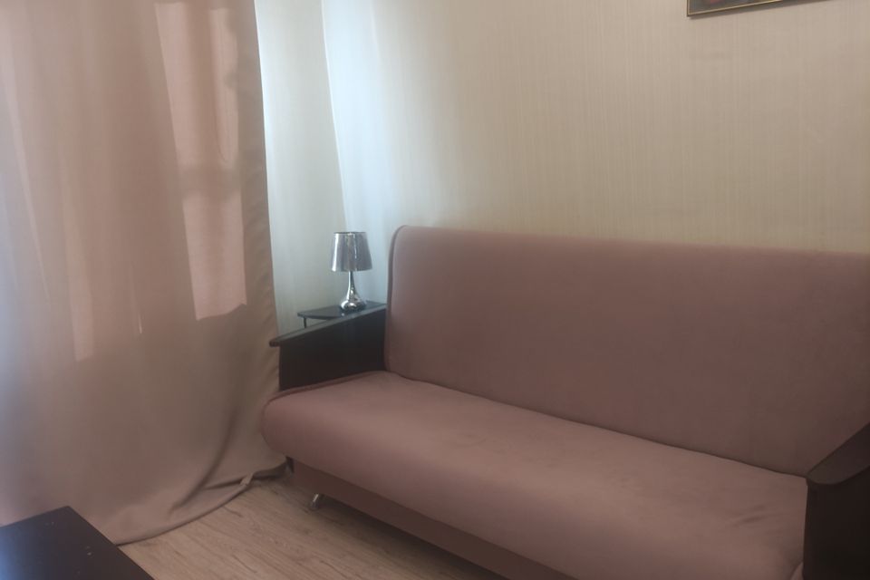Сдаётся 1-комнатная квартира, 27.9 м²