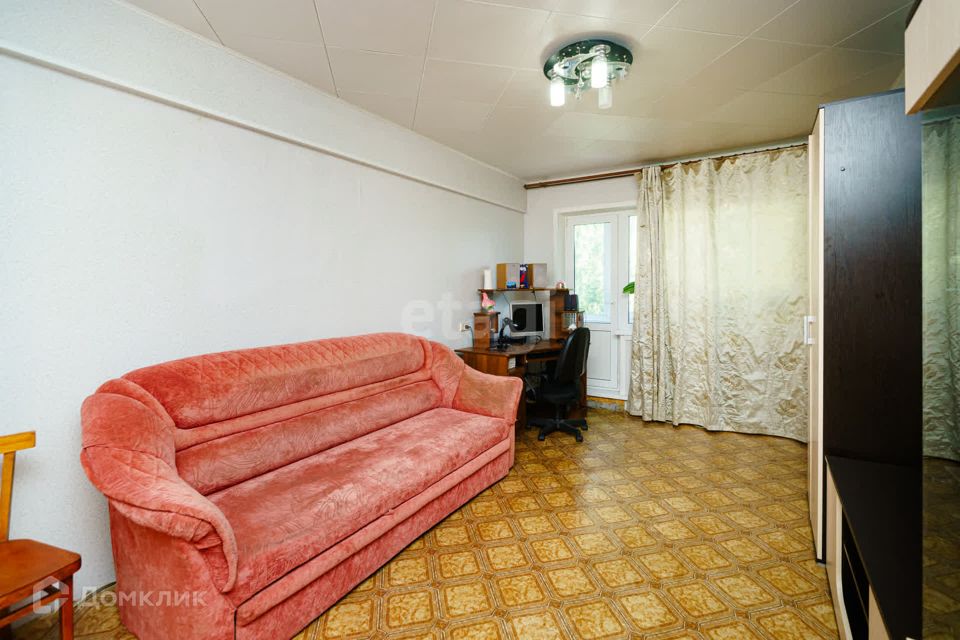 Продаётся 3-комнатная квартира, 47.8 м²