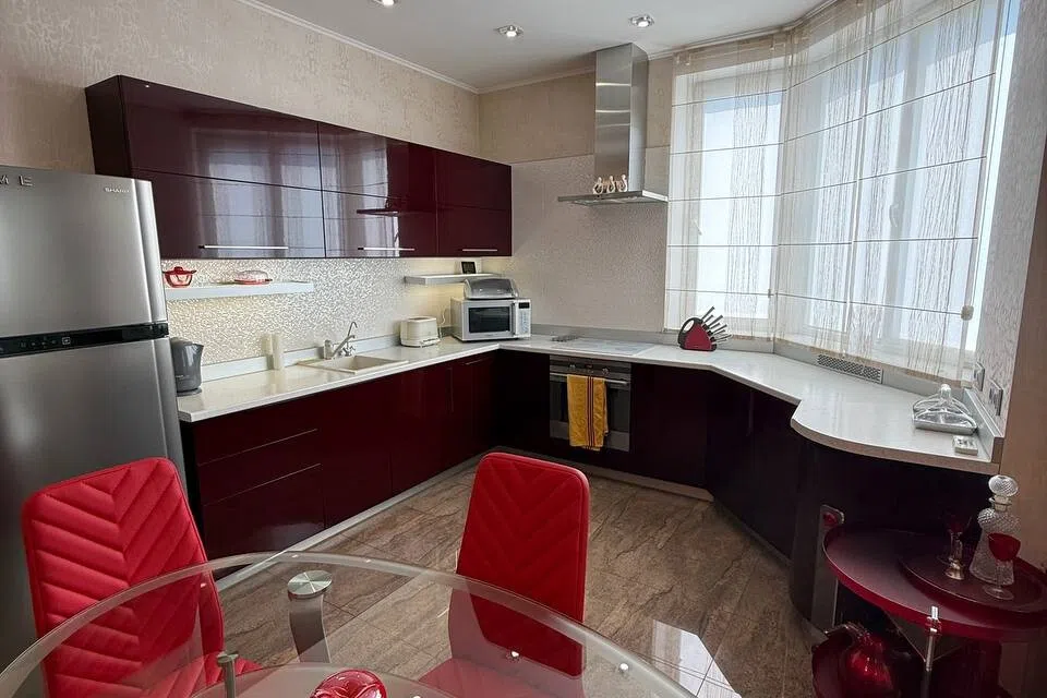 Сдаётся 3-комнатная квартира, 100 м²