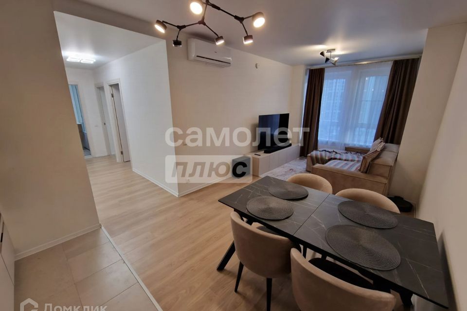 Продаётся 2-комнатная квартира, 67.8 м²
