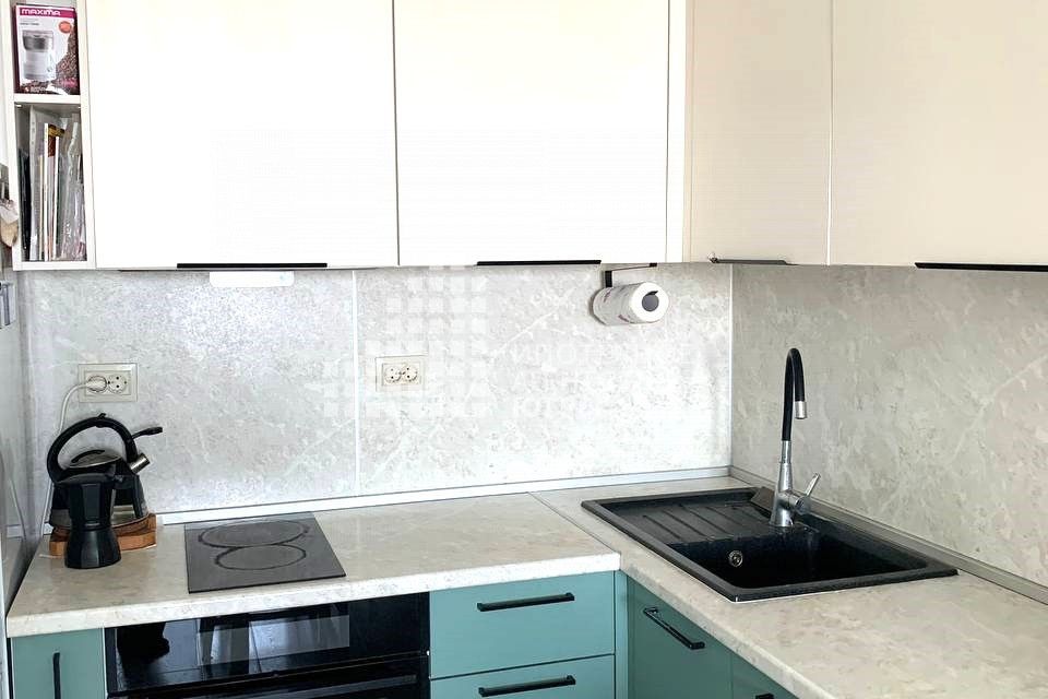 Продаётся 1-комнатная квартира, 48.5 м²