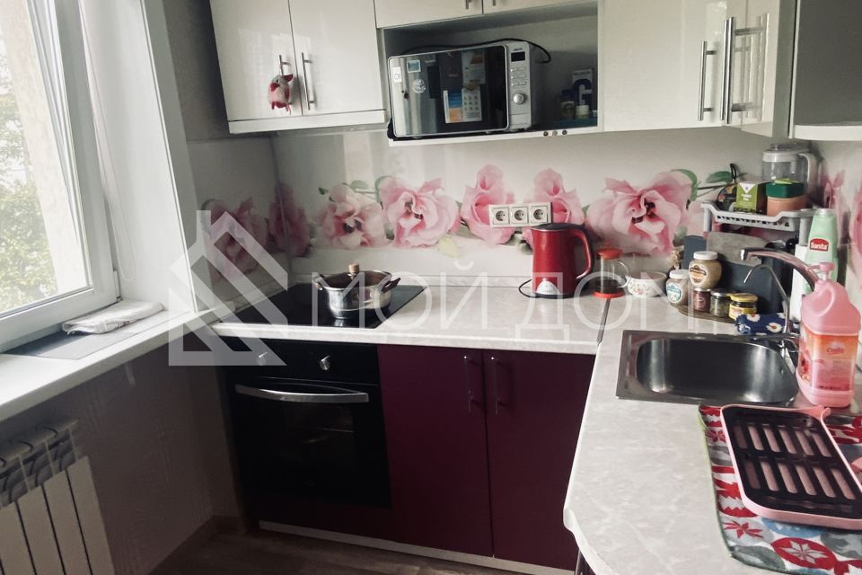 Продаётся 3-комнатная квартира, 57.6 м²