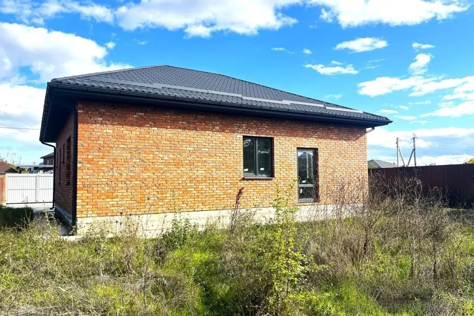 Продаётся 1-этажный дом, 105 м²