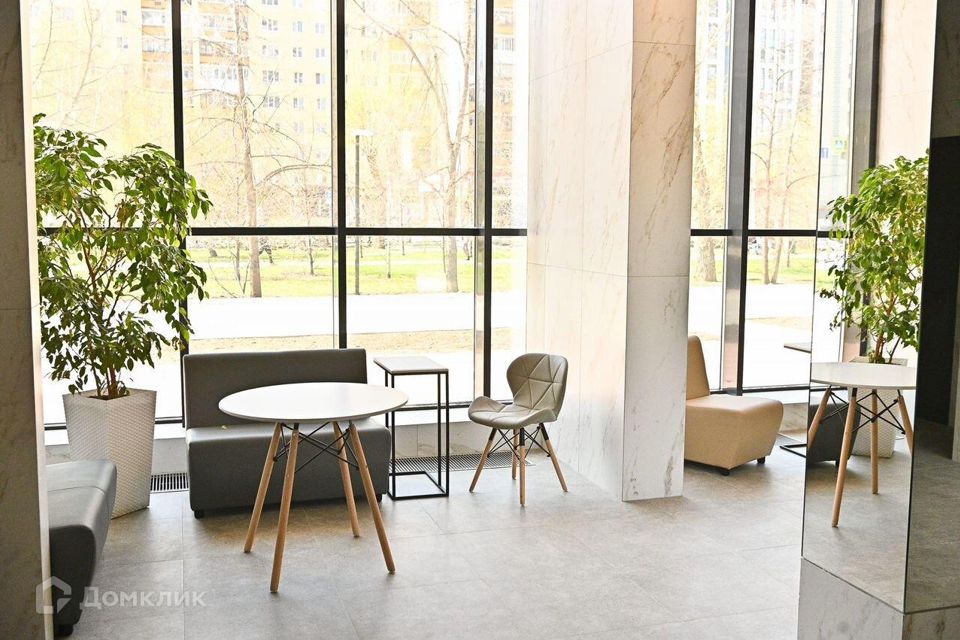 Продаётся 3-комнатная квартира, 97.8 м²