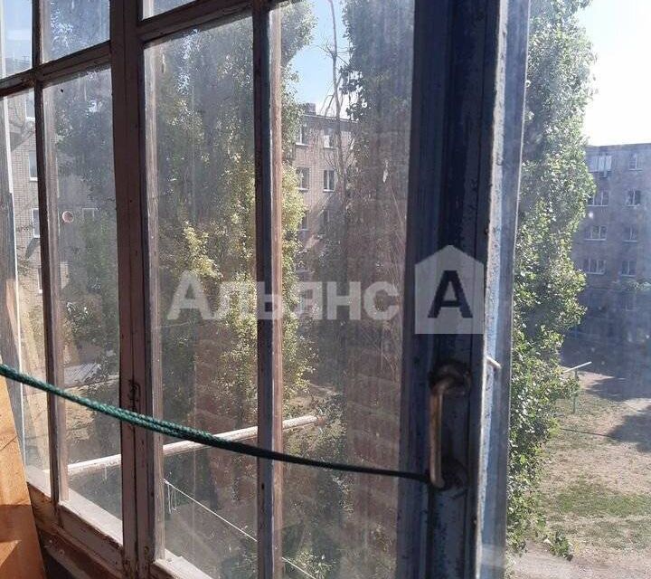 Продаётся 3-комнатная квартира, 57.8 м²