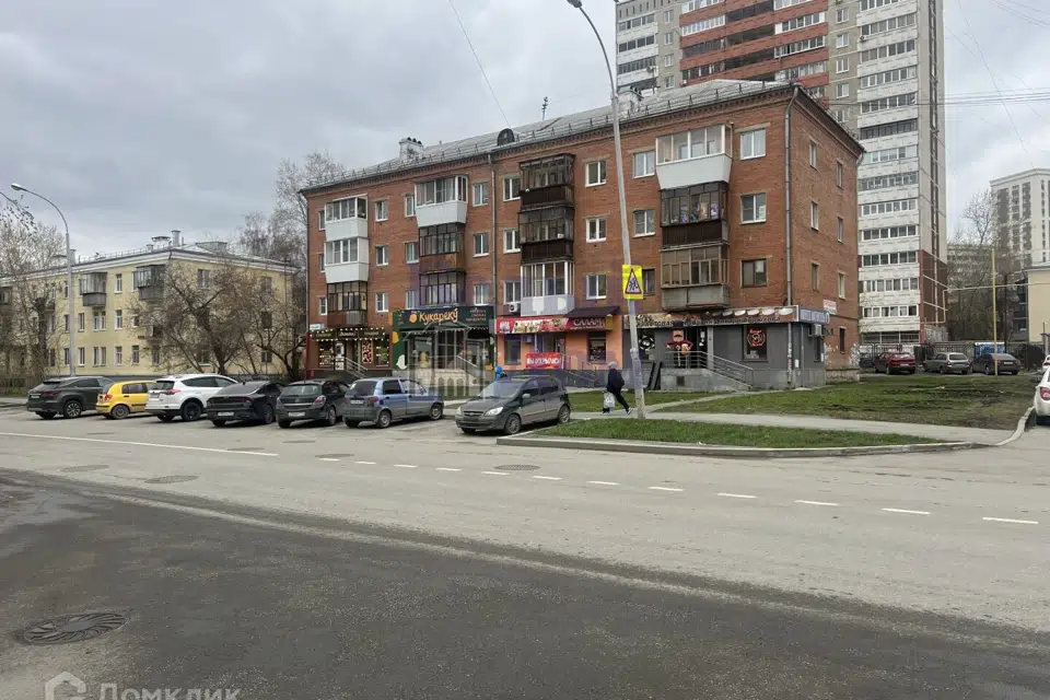 Сдаётся торговое помещение, 45 м²