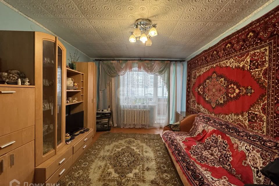 Продаётся 3-комнатная квартира, 59.8 м²