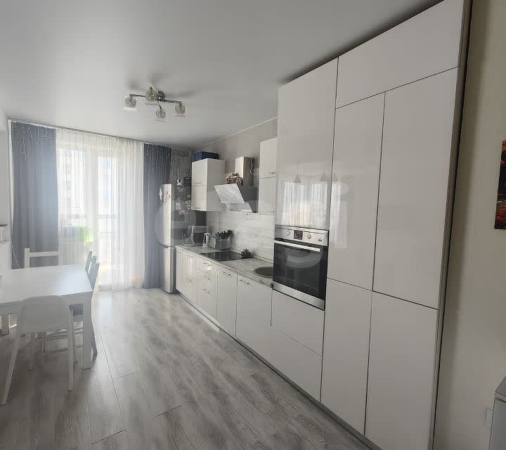 Продаётся 1-комнатная квартира, 65.9 м²