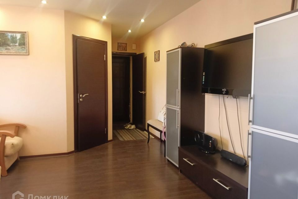 Продаётся 3-комнатная квартира, 56.8 м²