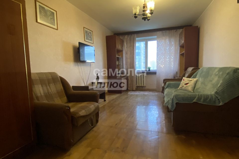 Продаётся 3-комнатная квартира, 57.8 м²