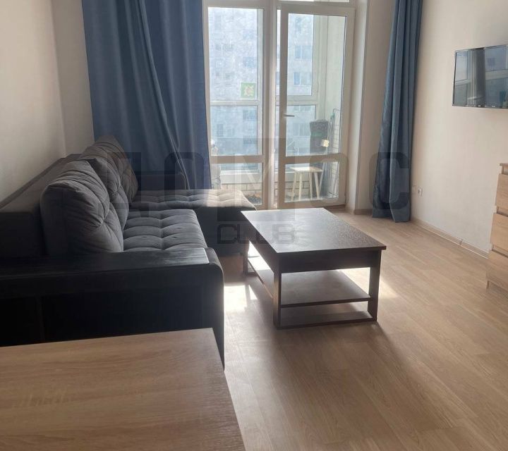 Продаётся 1-комнатная квартира, 43.4 м²