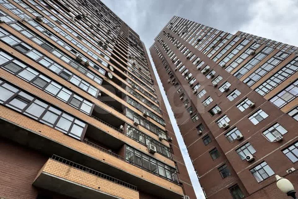Продаётся 3-комнатная квартира, 116 м²