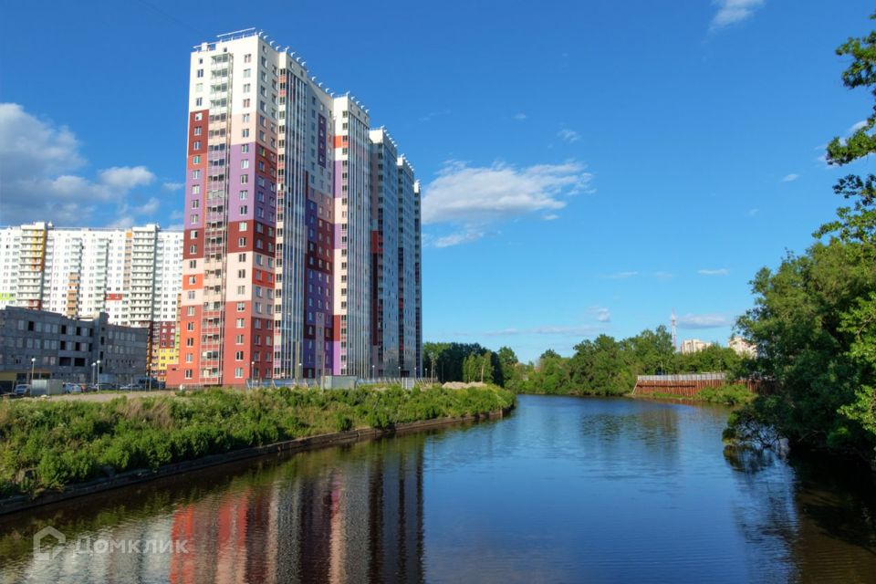 Продаётся 2-комнатная квартира, 67.2 м²