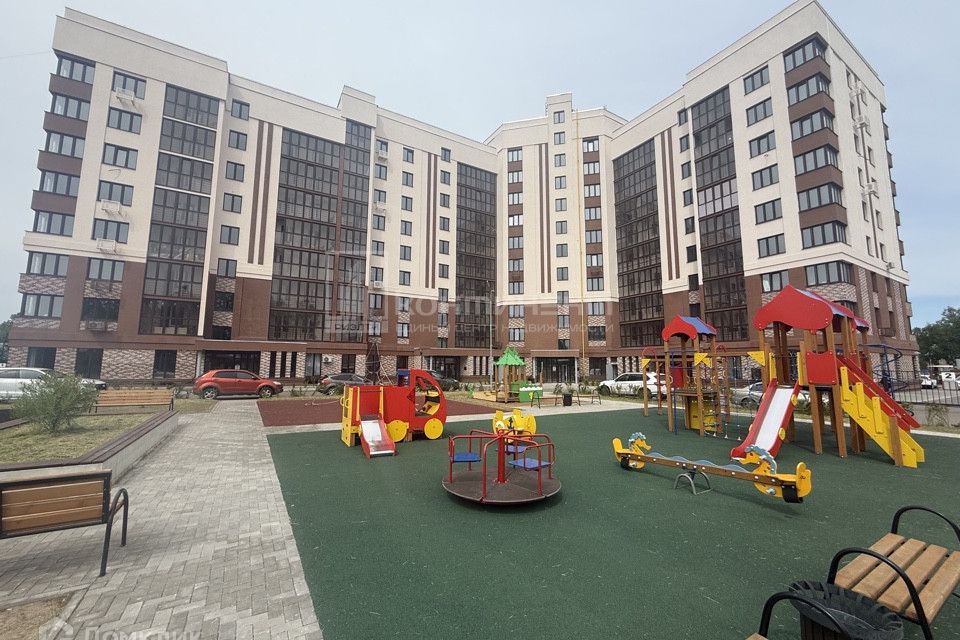 Продаётся 3-комнатная квартира, 110 м²