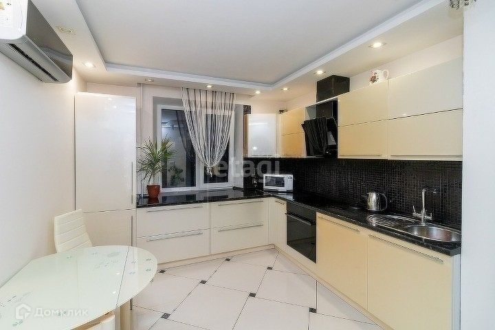 Продаётся 4-комнатная квартира, 85.5 м²